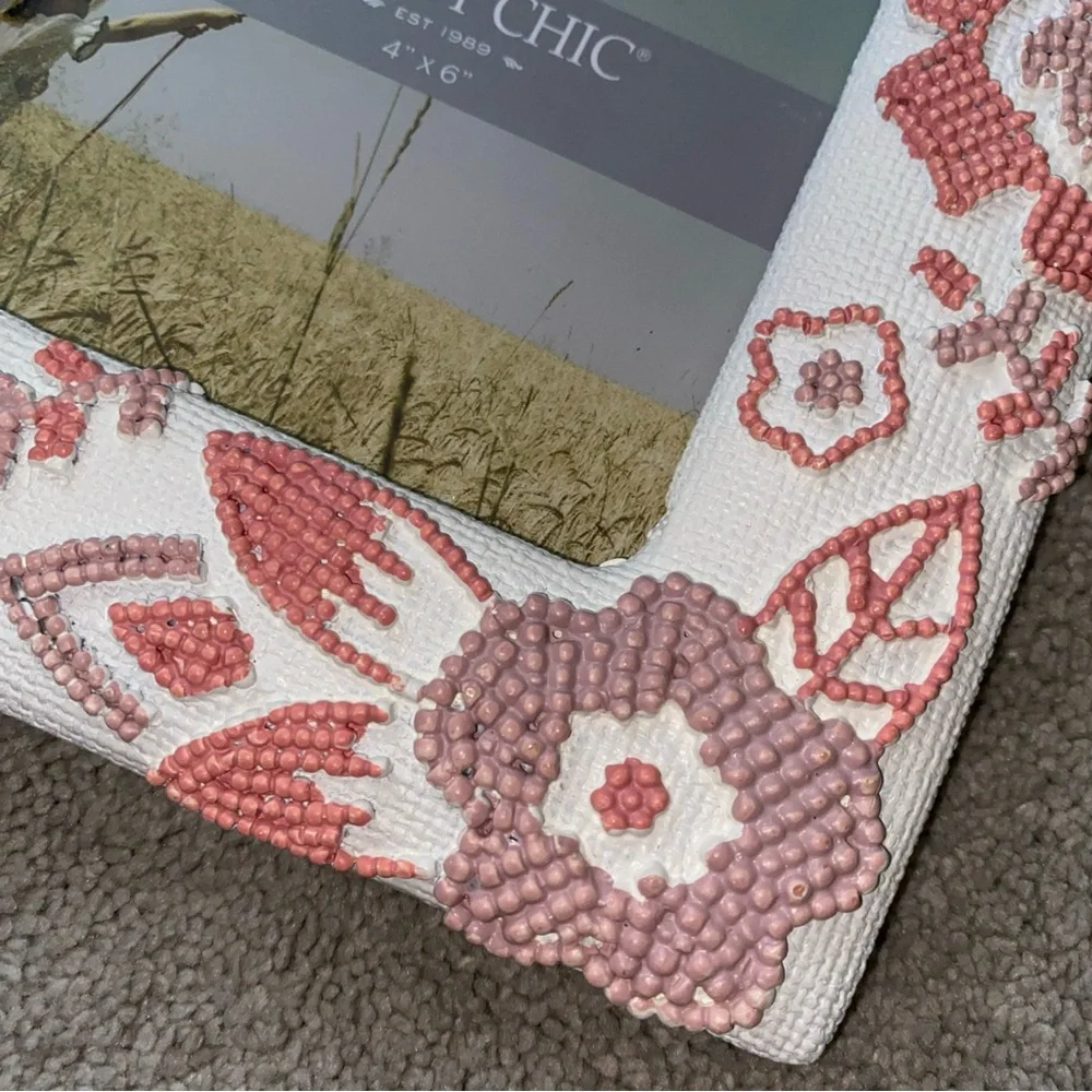 Shabby Chic Holds 4” X 6” Photo‎ Picture Frame Floral